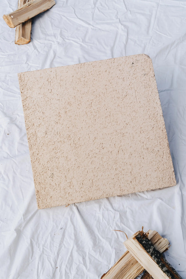 Zwei Schamottplatten